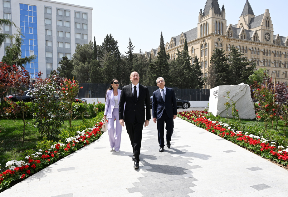El Presidente Ilham Aliyev y la Primera Dama Mehriban Aliyeva participaron en la inauguración del nuevo edificio del Instituto de Botánica en Bakú y revisaron las novedades en el Jardín Botánico