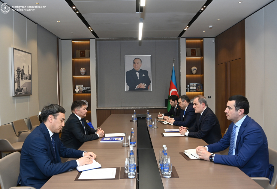 Finaliza la misión diplomática del Embajador de Kirguistán en Azerbaiyán