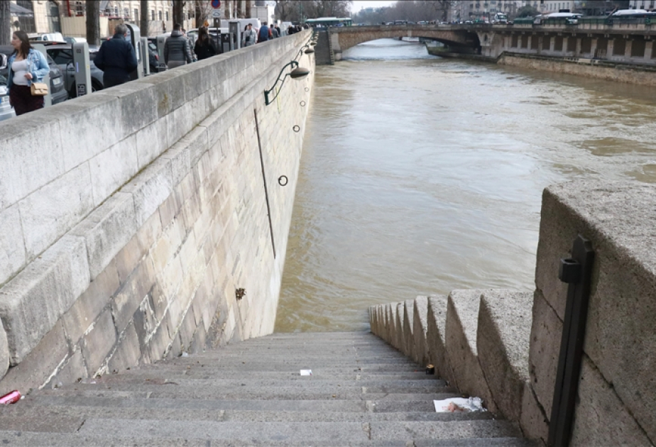 Paris 2024 : la Seine toujours trop polluée, à un mois et demi des épreuves