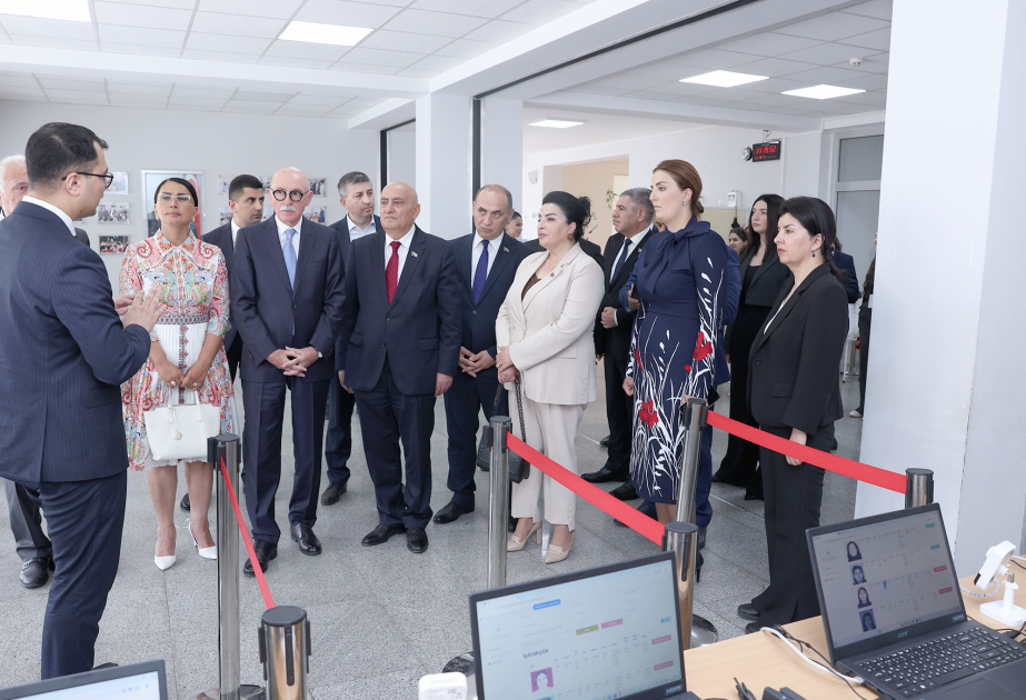 Deputatlar sertifikatlaşdırma imtahanını izləyiblər