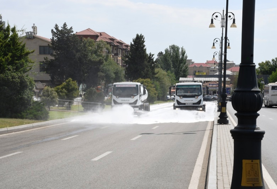 Bakının 550 küçəsi yuyulub