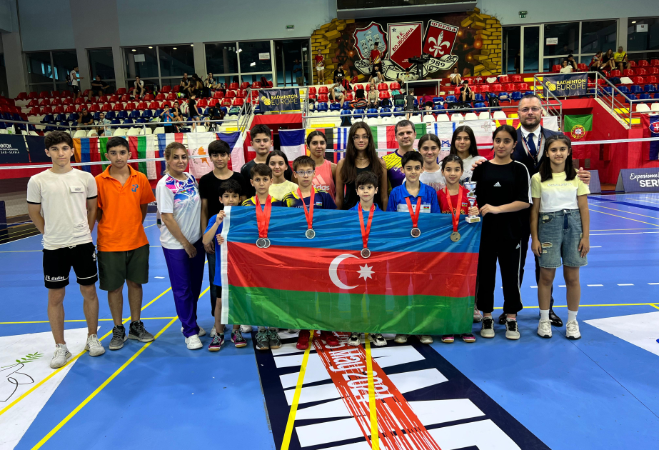 Азербайджанские бадминтонисты завоевали четыре медали в Сербии