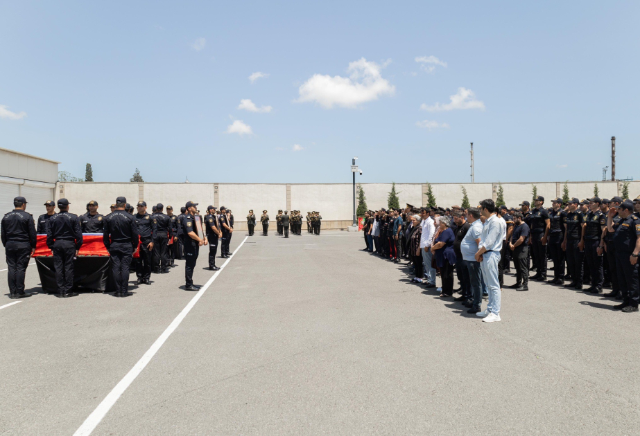 Xidməti vəzifələrini yerinə yetirərkən həlak olan polis əməkdaşları ilə vida mərasimi keçirilib