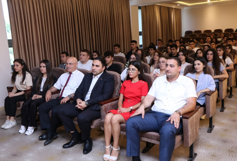 “AzMİU Academy”nin növbəti məzunları mükafatlandırılıb