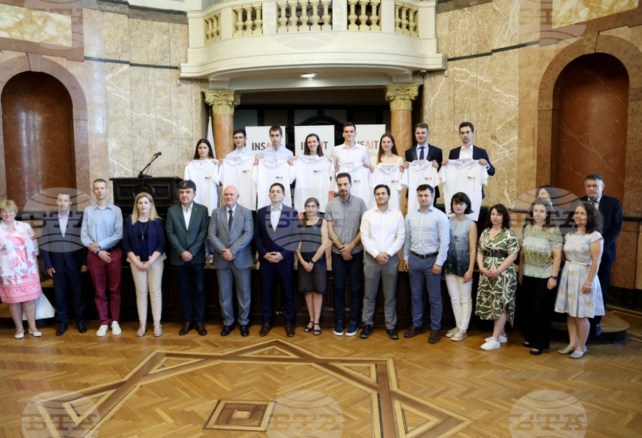 Sofia's INSAIT Institute for Computer Sciences and AI Awards Grants to Eight Students to Keep Them in Bulgaria