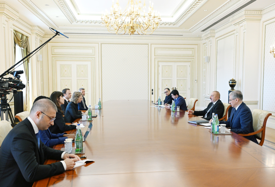 El Presidente Ilham Aliyev recibe a la Subsecretaria General de las Naciones Unidas y Directora Ejecutiva del Programa de las Naciones Unidas para el Medio Ambiente