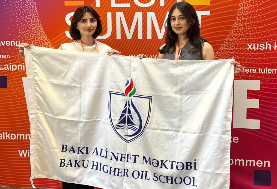 BANM tələbələri Polşada keçirilən sammitdə iştirak ediblər