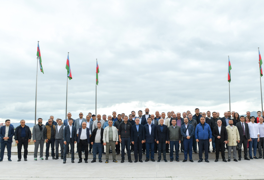 Sahibkarlar Xankəndi şəhərinin iqtisadi potensialı ilə tanış olublar