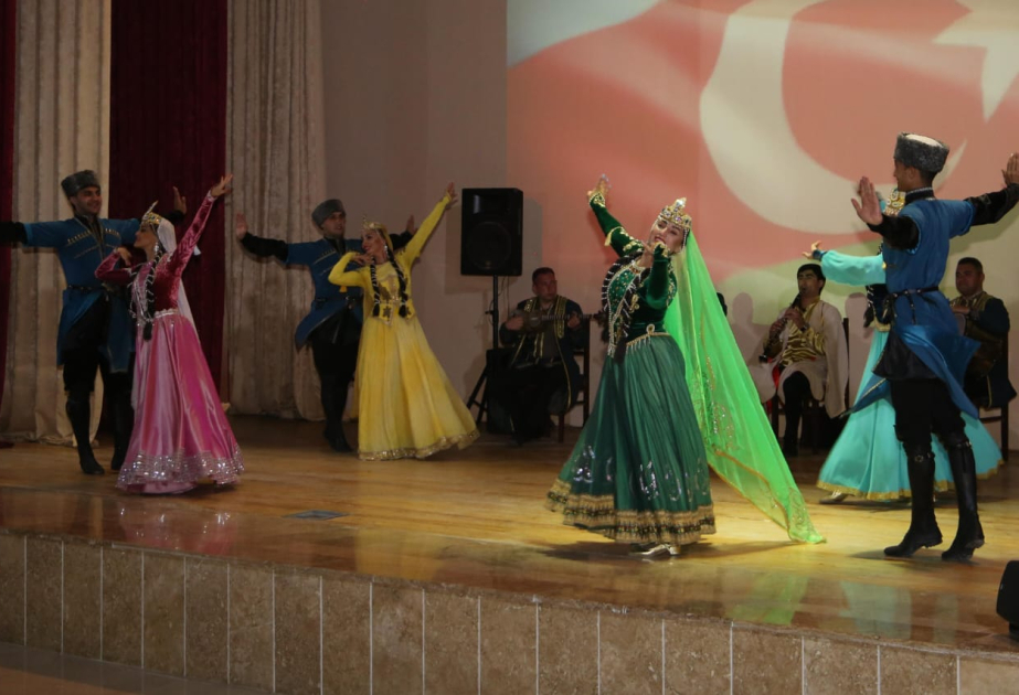 Əlahiddə Ümumqoşun Orduda vətənpərvərlik mövzusunda silsilə tədbirlər keçirilib