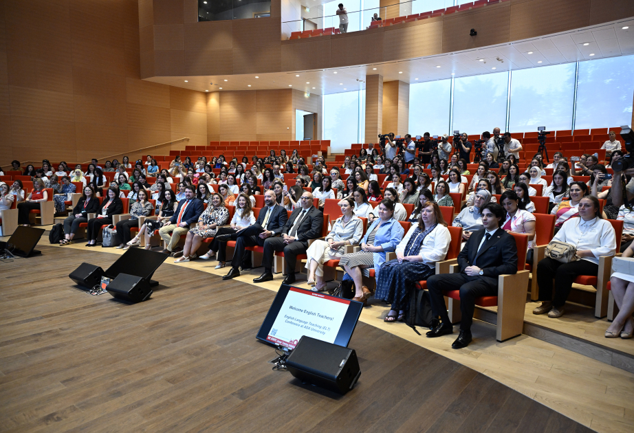 ADA Universitetində ingilis dili müəllimlərinin konfransı keçirilib