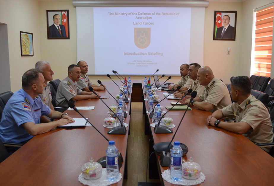 عقد اجتماع بين الخبراء العسكريين من أذربيجان وصربيا
