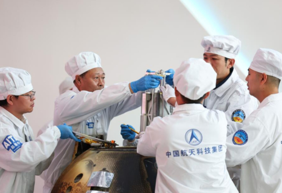 La sonde chinoise Chang'e-6 collecte 1.935,3 grammes d'échantillons de la face cachée de la Lune VIDEO