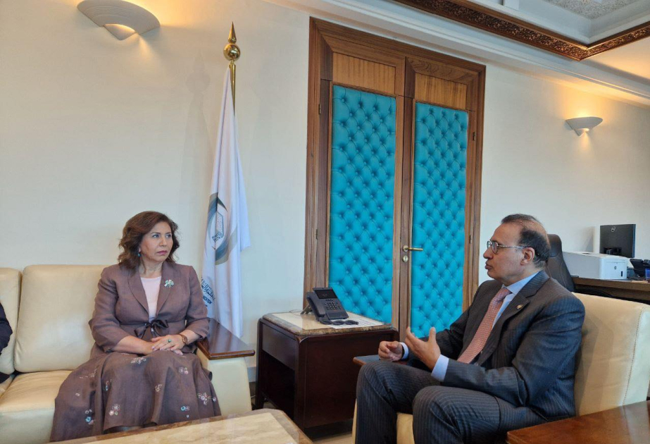 Se discuten las direcciones del desarrollo de las relaciones entre Azerbaiyán y la ICESCO