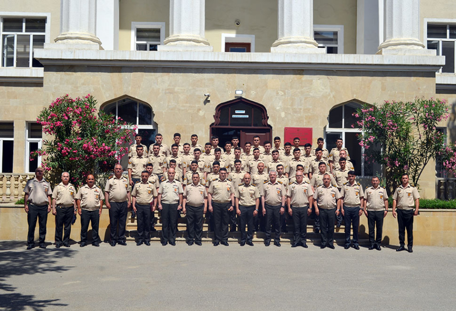 Hərbi Tibb fakültəsində feldşerlərin buraxılış mərasimi olub