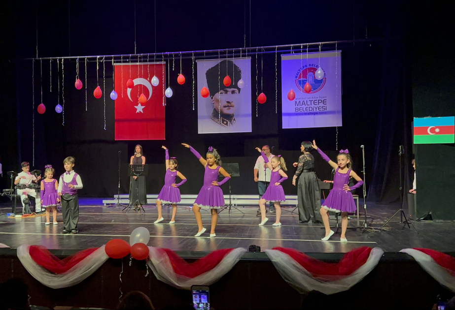 İstanbulda Azərbaycan və Türkiyə gənclərinin birgə konserti təşkil olunub