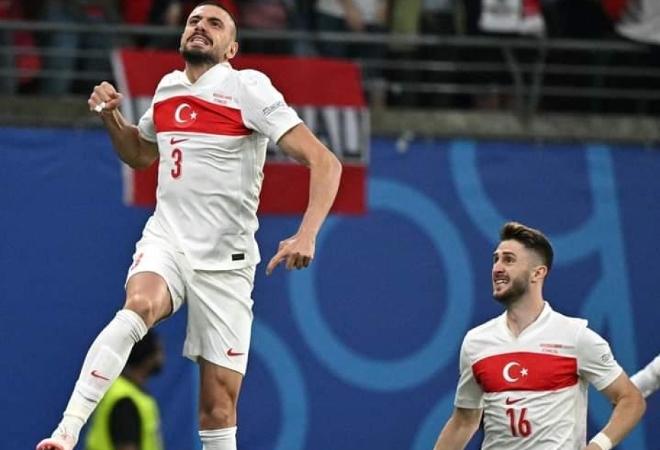 La selección de Türkiye saca el billete a cuartos de final