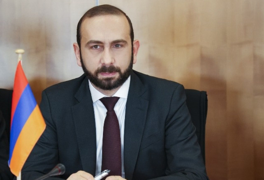 A. Mirzoián: "Armenia está interesada en la apertura total de las comunicaciones de transporte con Azerbaiyán"