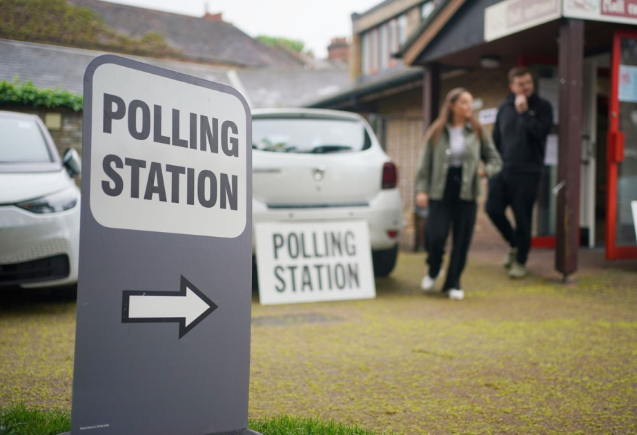 Les élections législatives anticipées se déroulent en Grande-Bretagne