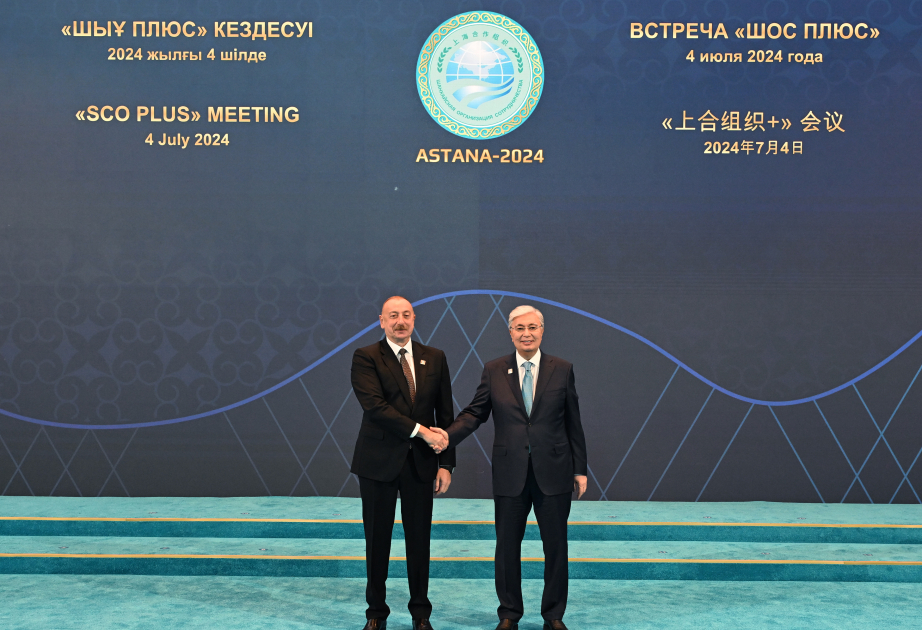 Le président Ilham Aliyev arrive au Palais de l’indépendance pour assister à la réunion au format OCS+ à Astana  VIDEO