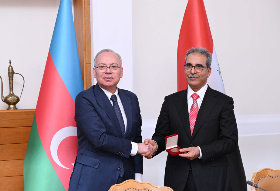 Konstitusiya Məhkəməsində İraq Respublikasının Ali Məhkəmə Şurasının nümayəndə heyəti ilə görüş keçirilib