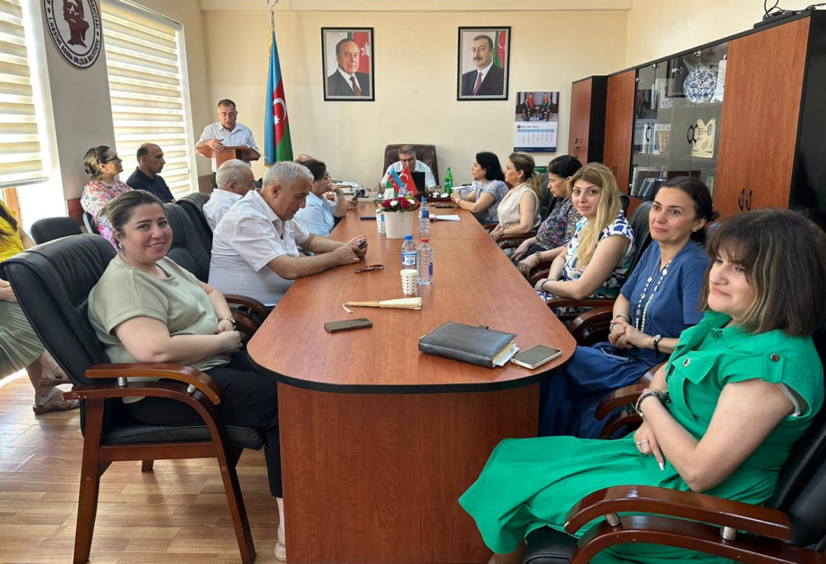 Abbasqulu Ağa Bakıxanovun həyat və yaradıcılığı haqqında elmi seminar keçirilib
