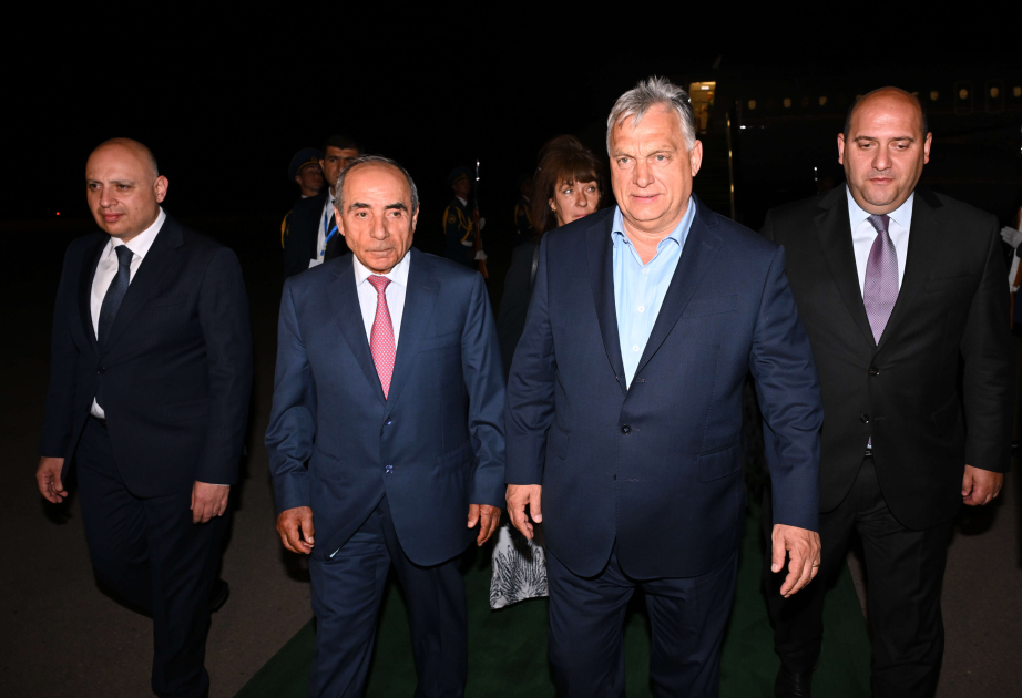 Prime Minister of Hungary Viktor Orban arrives in Azerbaijan VIDEO