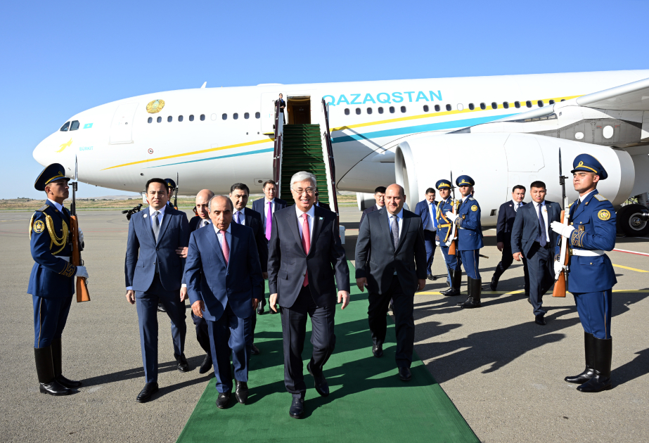 Президент Казахстана Касым-Жомарт Токаев прибыл в Азербайджан ВИДЕО