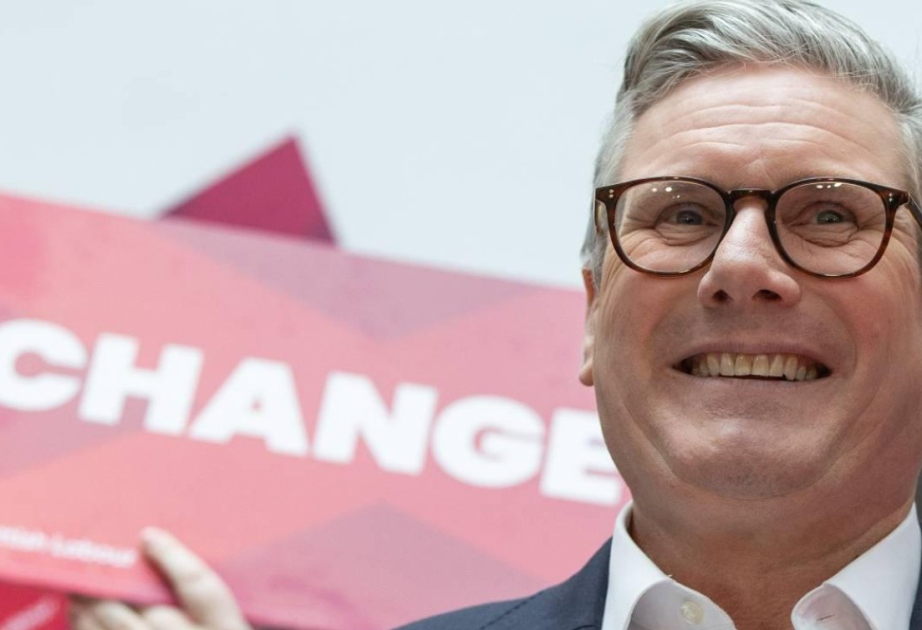 Кир Стармер отменяет план депортаций в Руанду