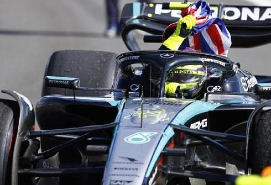 Lewis Hamilton feiert seinen ersten Sieg seit fast 1000 Tagen