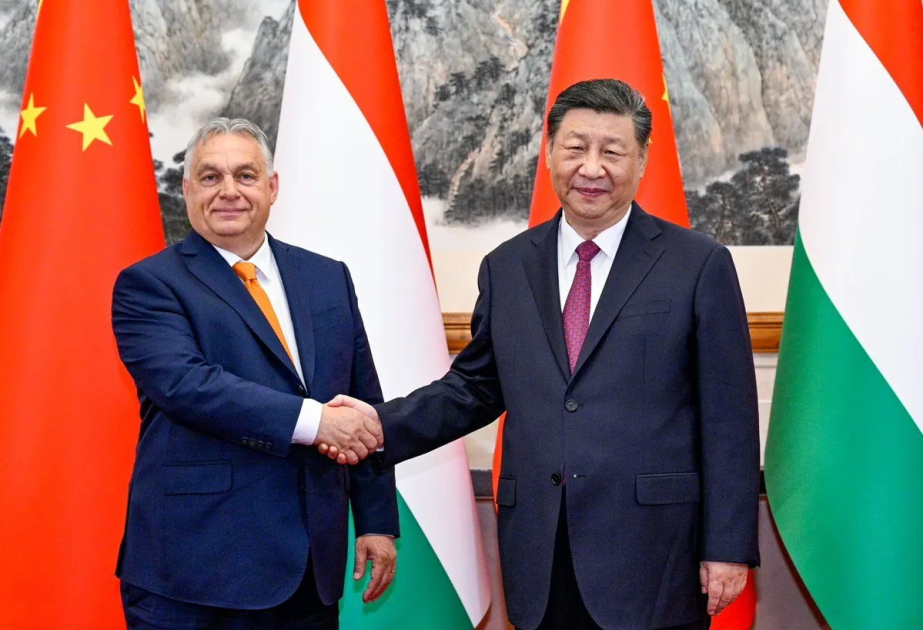 Viktor Orban Ukrayna münaqişəsinin həllində Çini əsas ölkə adlandırıb