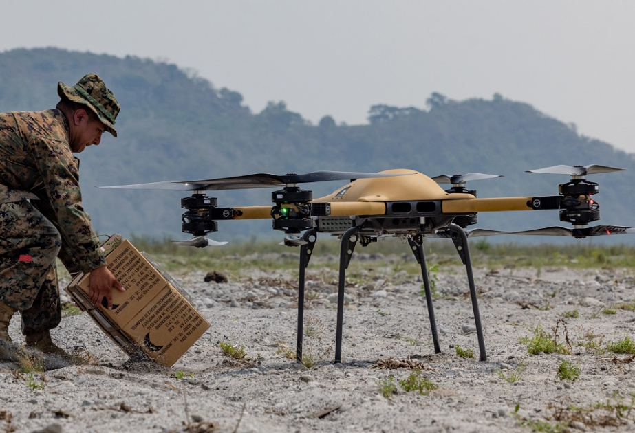 “Financial Times”: Dron müharibəsi qlobal müdafiə sənayesi iyerarxiyasını sarsıdır