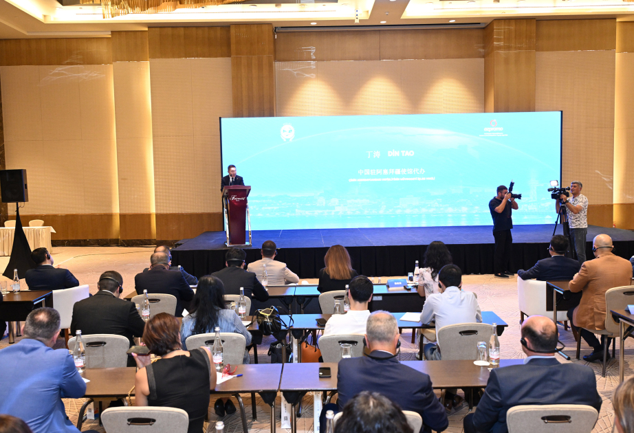 Se firman acuerdos entre empresas azerbaiyanas y chinas