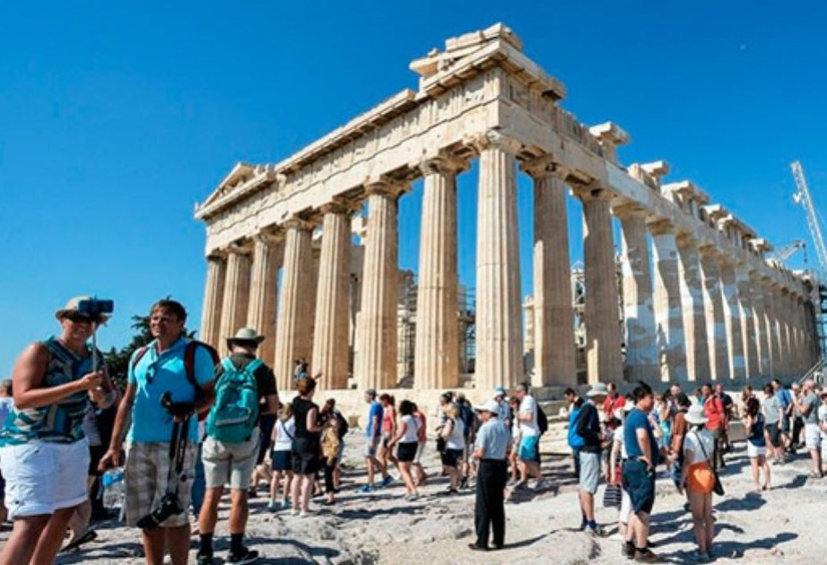 Face à l'hypertourisme, la ville d'Athènes réfléchit à des solutions plus durables