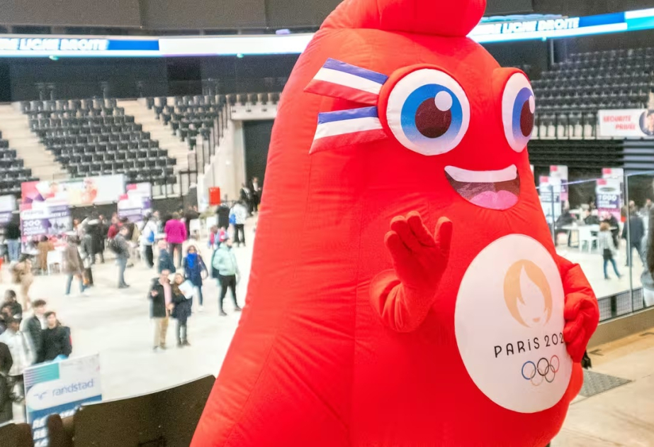 Après les JO, la rentrée pourrait être plus tendue, surtout avec l'instabilité politique