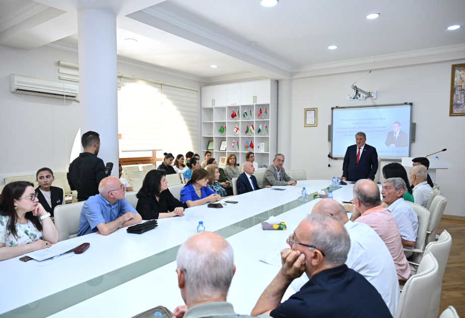 “Ədəbi proses – 2023” mövzusunda elmi-yaradıcılıq müşavirəsi keçirilib