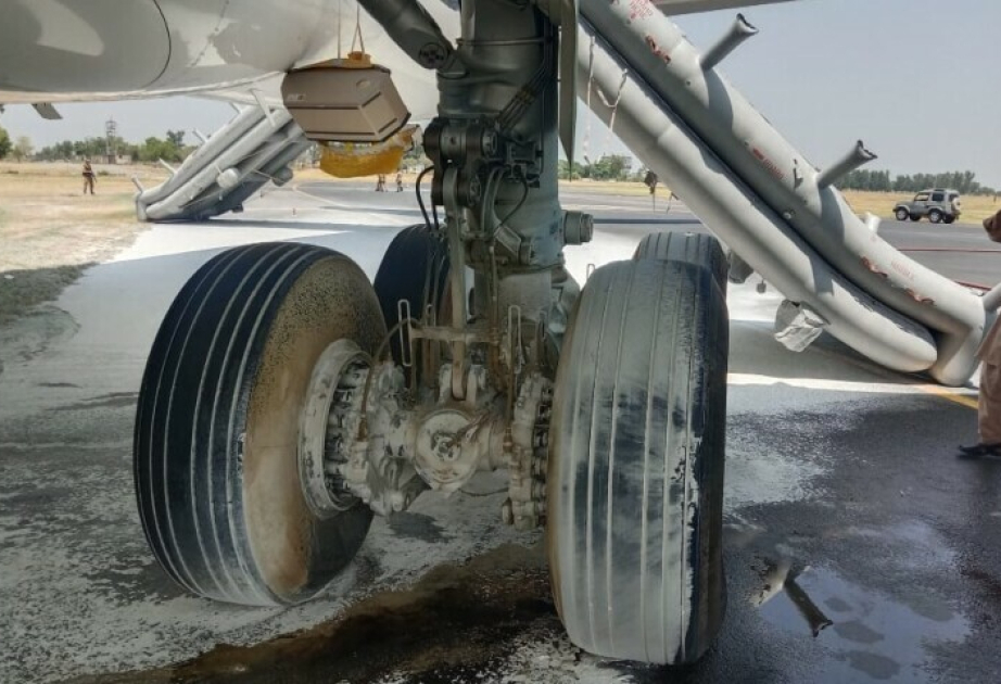 “Saudi Airlines” şirkətinin təyyarəsində yanğın baş verib