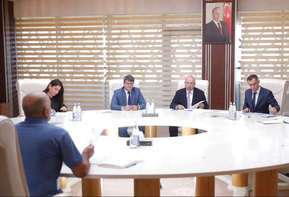 Dövlət Şəhərsalma və Arxitektura Komitəsinin sədri Neftçalada vətəndaşların müraciətlərini dinləyib