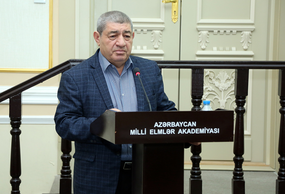 Birinci Türkoloji Qurultayın 100 illiyinə hazırlıq çərçivəsində AMEA-da məruzə dinlənilib