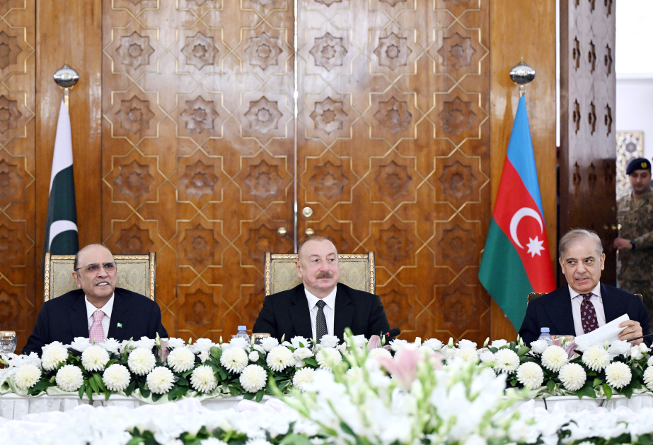 Pakistan Prezidentinin adından Azərbaycan Prezidentinin şərəfinə dövlət ziyafəti verilib VİDEO