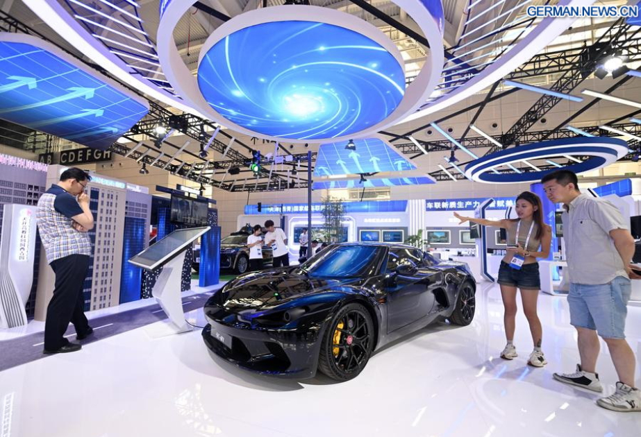 Chinas Produktion und Verkauf von Elektroautos wachsen stark