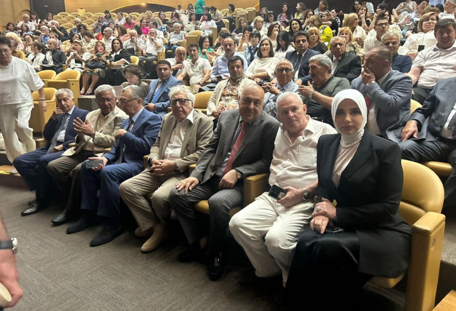 Azərbaycan Yazıçılar Birliyinin 90 illiyinə həsr olunan ədəbi-bədii gecə təşkil edilib