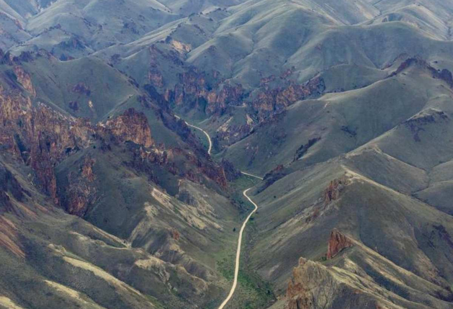 Two hikers found dead in U.S. national park amid high temperatures