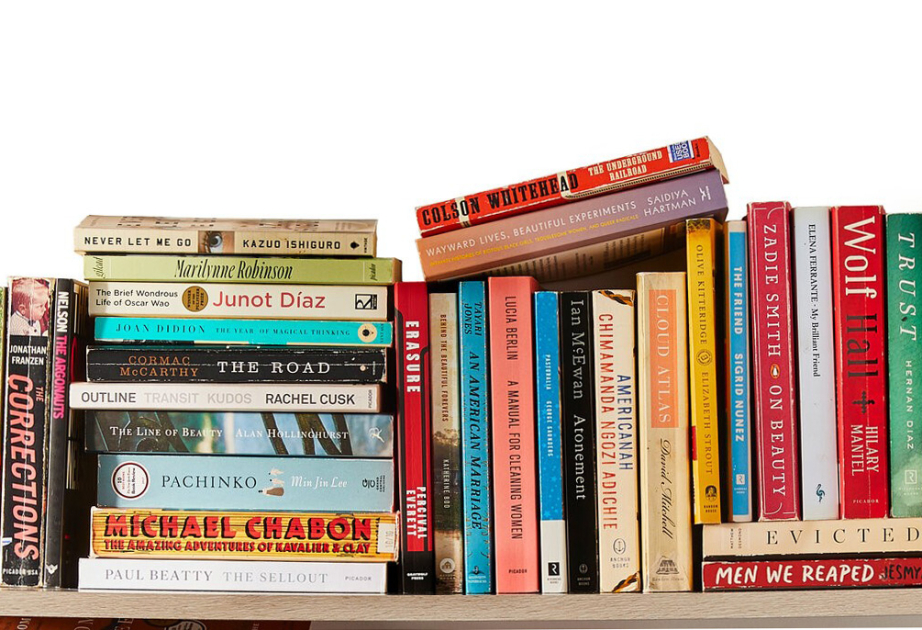 Газета The New York Times опубликовала топ-100 лучших книг XXI века