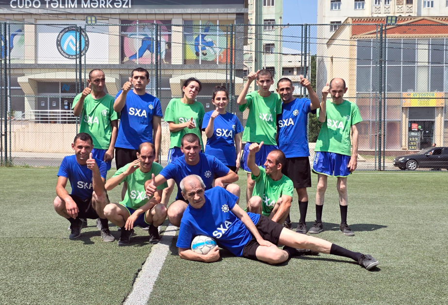 Gəncədə psixonevroloji sosial xidmət müəssisəsinin sakinləri arasında futbol yarışı təşkil edilib