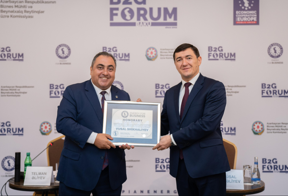 ®  Vüsal Şıxəliyev “Caspian Energy Club”ın üzvləri ilə görüşüb