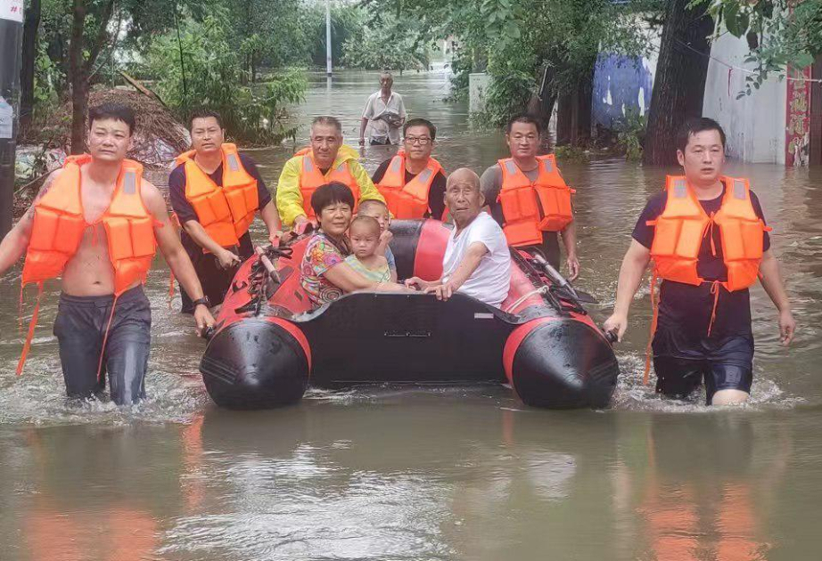 Trains suspended, people evacuated as downpours lash parts of China VIDEO