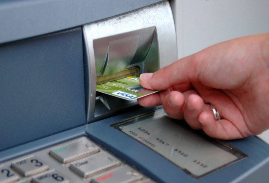 Bank kartlarından oğurluq etməkdə şübhəli bilinən şəxslər müəyyən edilərək saxlanılıb
