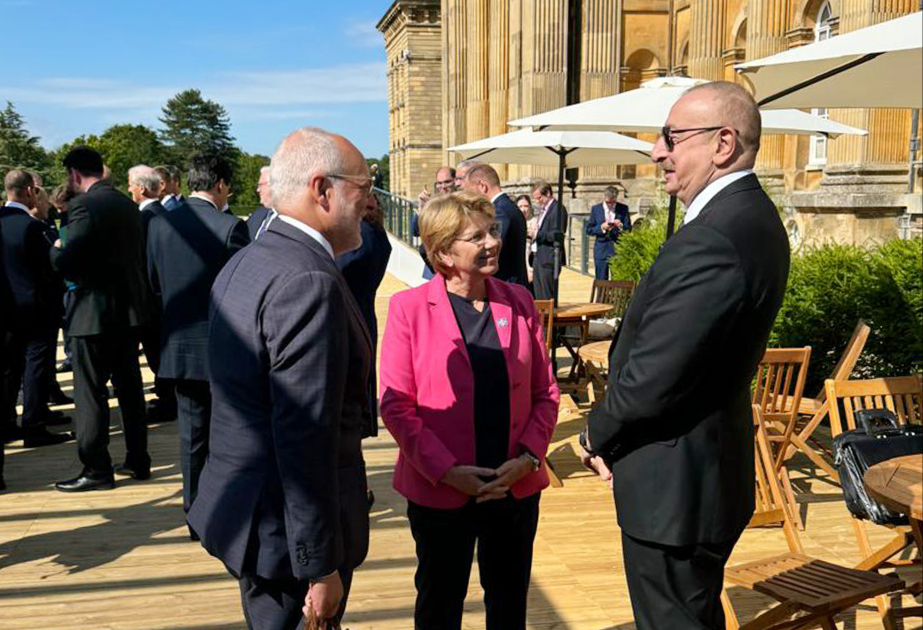 President Ilham Aliyev talked to President of Switzerland Viola Amherd in Oxford VIDEO