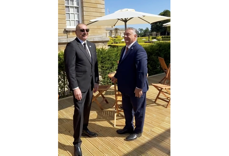 الرئيس الاذربيجاني إلهام علييف ورئيس وزراء المجر يتحادثان حول تطوير العلاقات الثنائية في أكسفورد