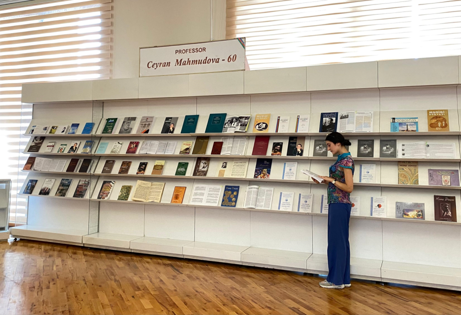 Milli Kitabxanada professor Ceyran Mahmudovaya həsr olunmuş kitab sərgisi açılıb